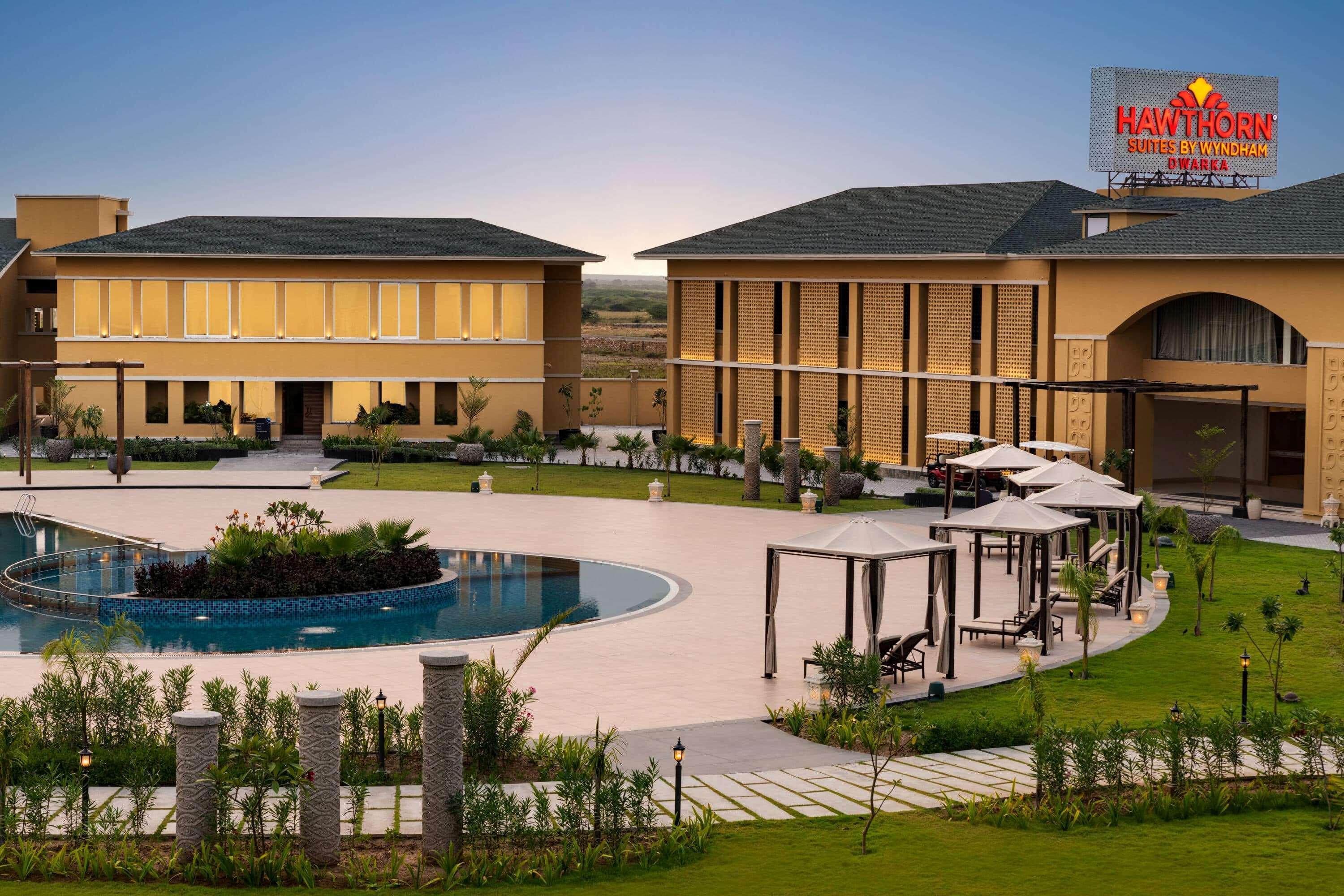 Hawthorn Suites By Wyndham Dwarka Exterior photo