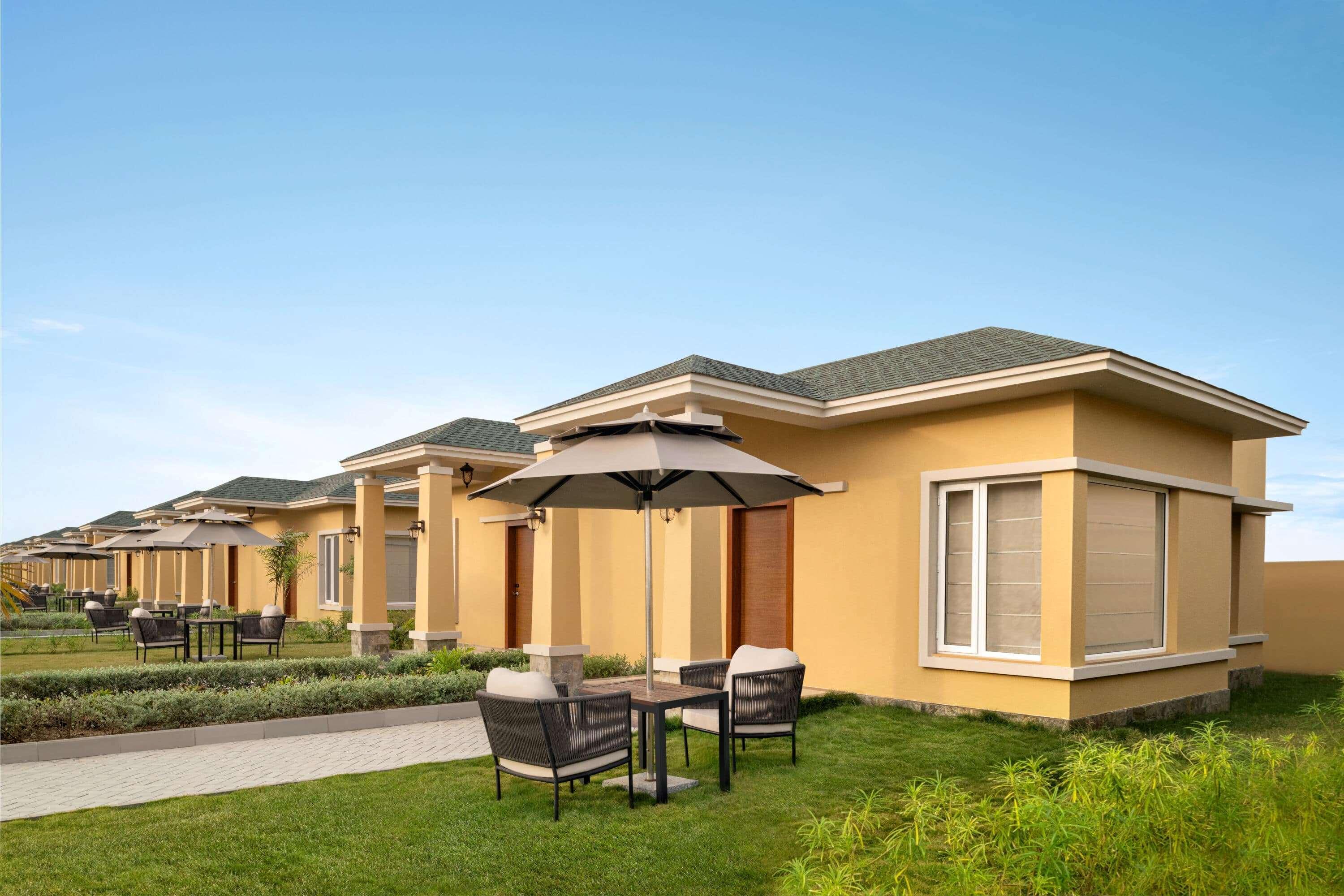 Hawthorn Suites By Wyndham Dwarka Exterior photo